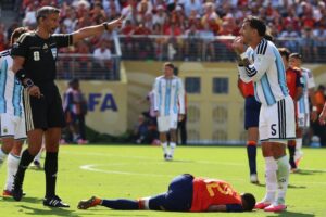 Bikin Keributan di Final Piala Dunia, Leandro Paredes Ditunggu Sanksi Berat dari FIFA
